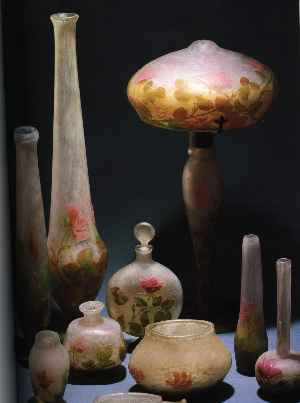 oggetti in vetro multistrato multicolore Daum 1910